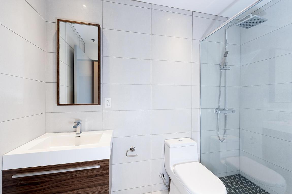The Holland Hotel By Simplissimmo Montreal Room photo